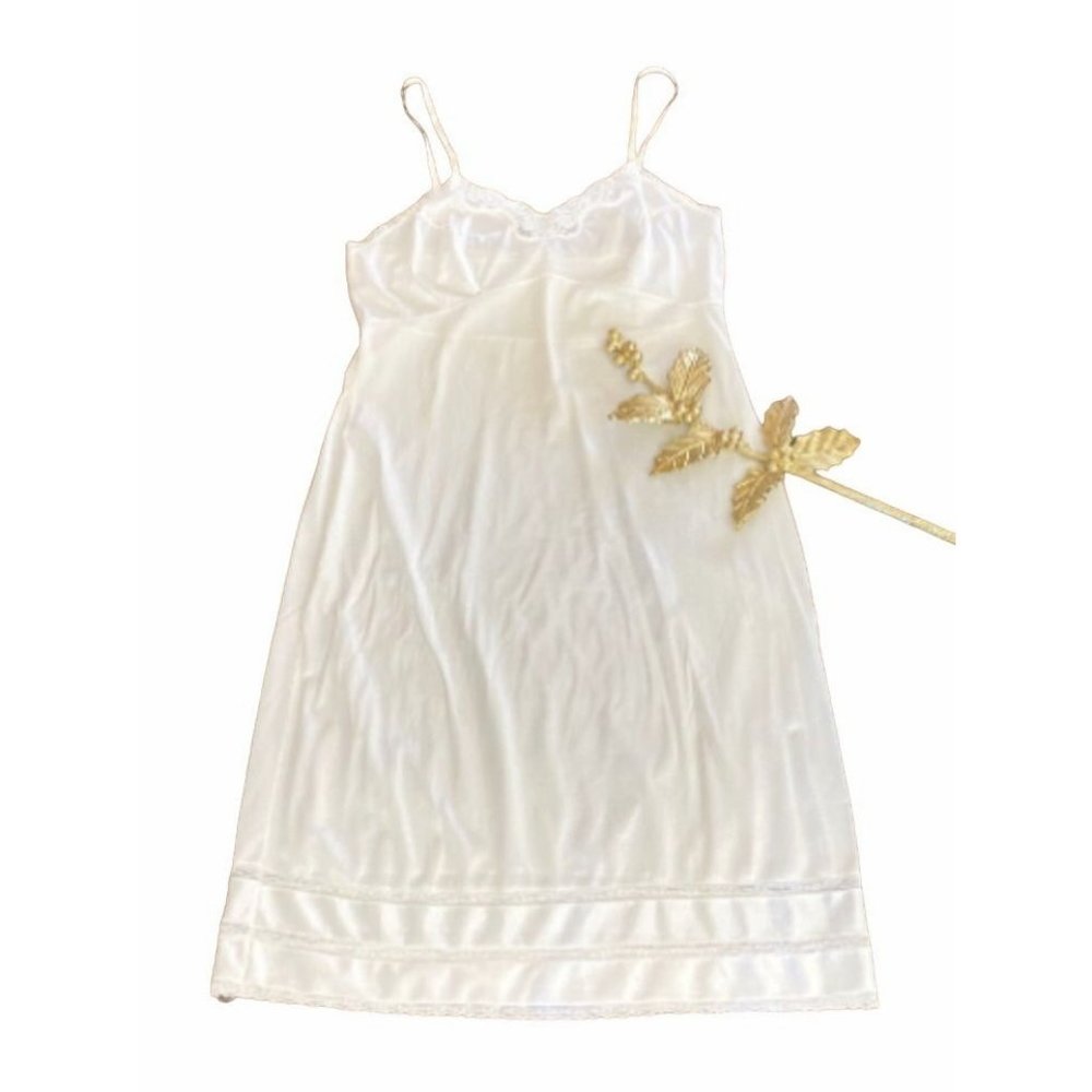 Vintage Adonna 38 Nylon Slip Dress Nightgown Farmhouse Cottage Core Lace Trim - Picture 8 of 8
